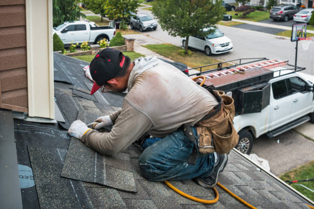 Professional Roofing technician working in Edwall, WA